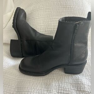 Nine West Women’s Black Zip Up Block Heel Combat Grunge Ankle Boots Size 9